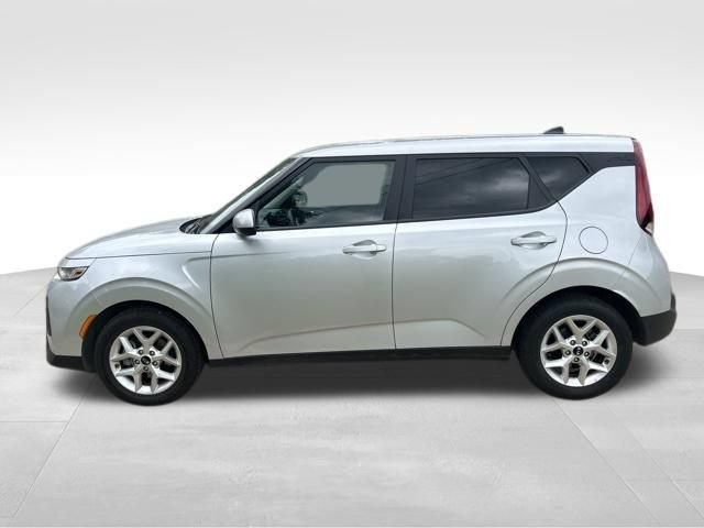 Used 2020 Kia Soul S FWD image 6