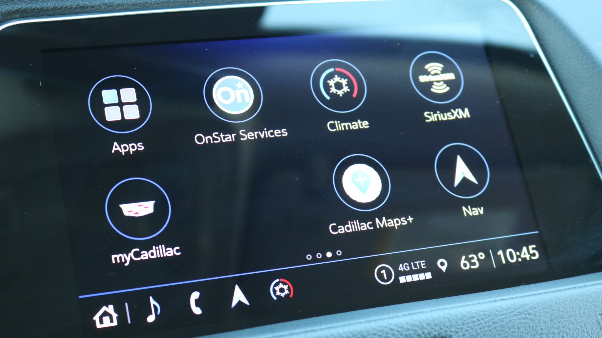 Used 2021 Cadillac XT4 Luxury w/ Cold Weather Package image 34