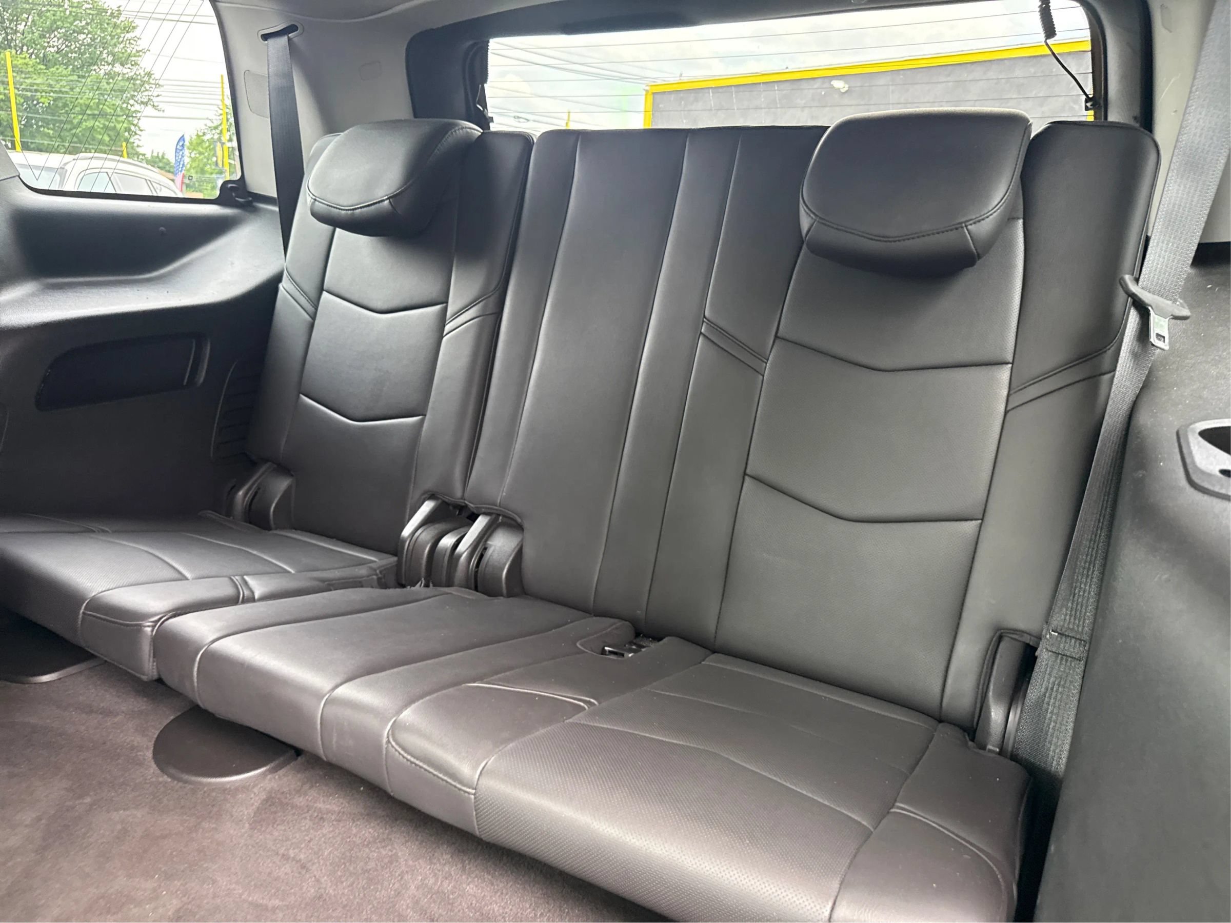 Used 2020 Cadillac Escalade Luxury AWD/4WD image 37