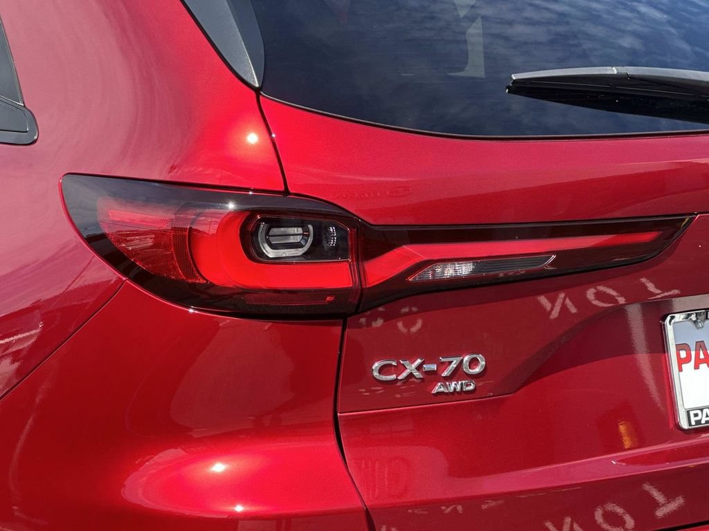 Certified 2025 MAZDA CX-70 Plug-In Hybrid w/ Premium Plus AWD/4WD image 10