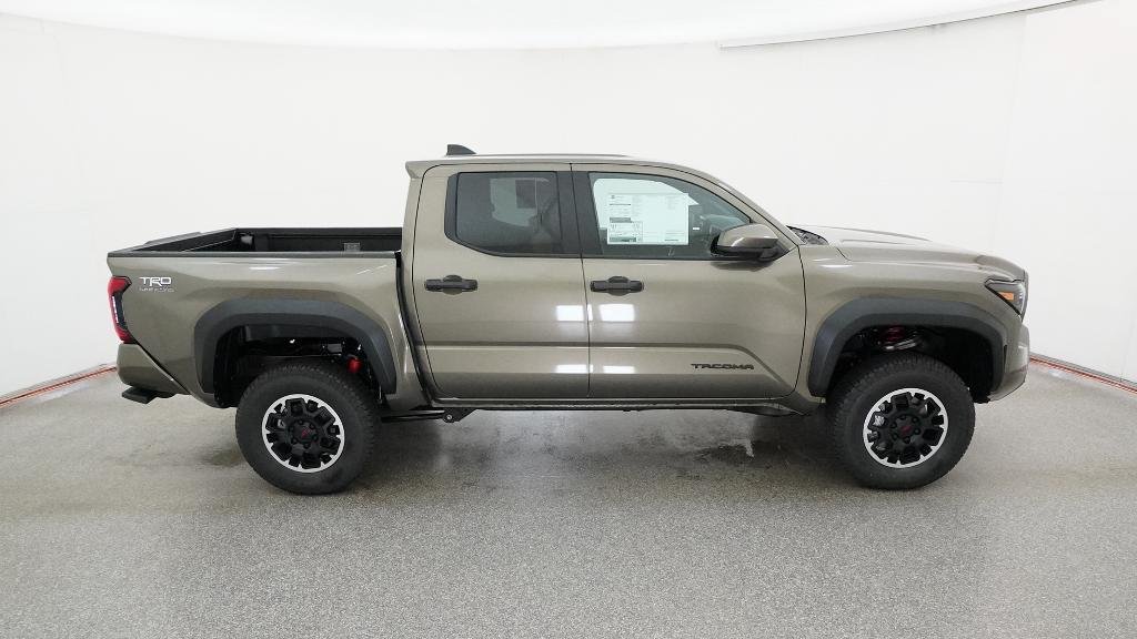 New 2026 Toyota Tacoma TRD Off-Road AWD/4WD image 14
