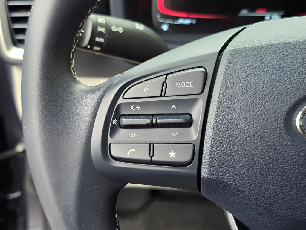 Certified 2024 Hyundai Venue Limited image 24