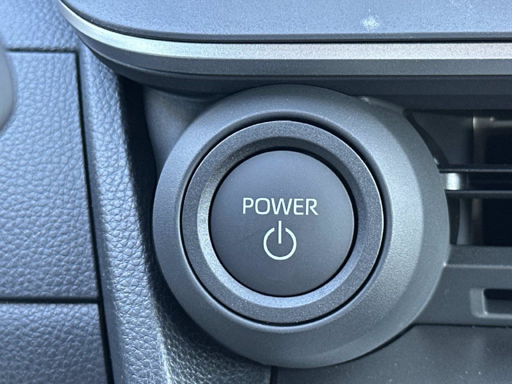 New 2027 Toyota Prius LE FWD image 33