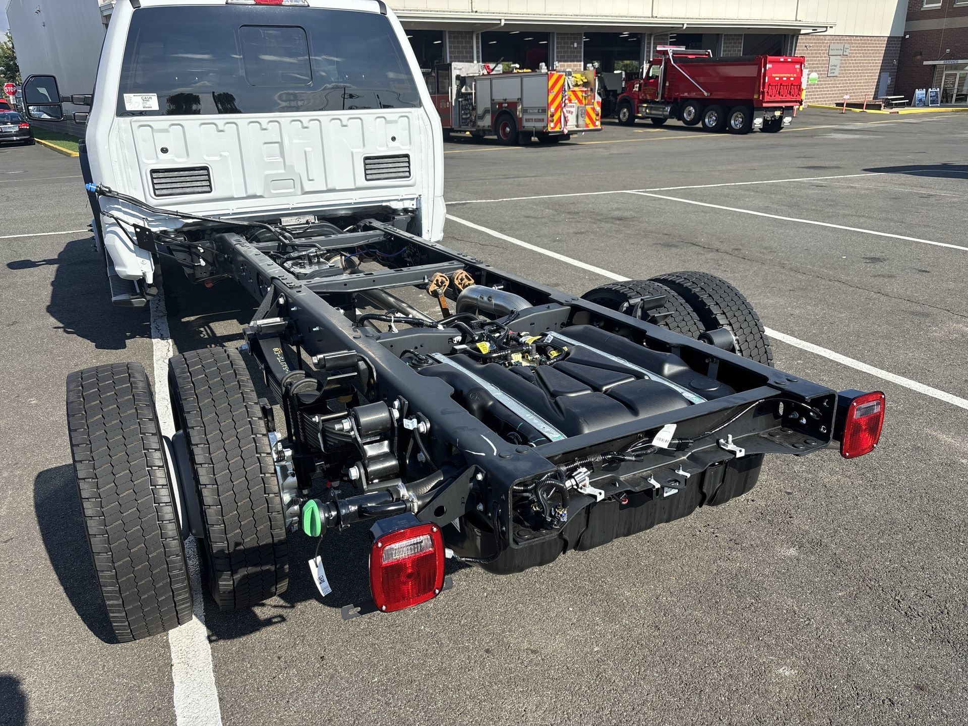 New 2026 Ford F550 4x4 Crew Cab image 13