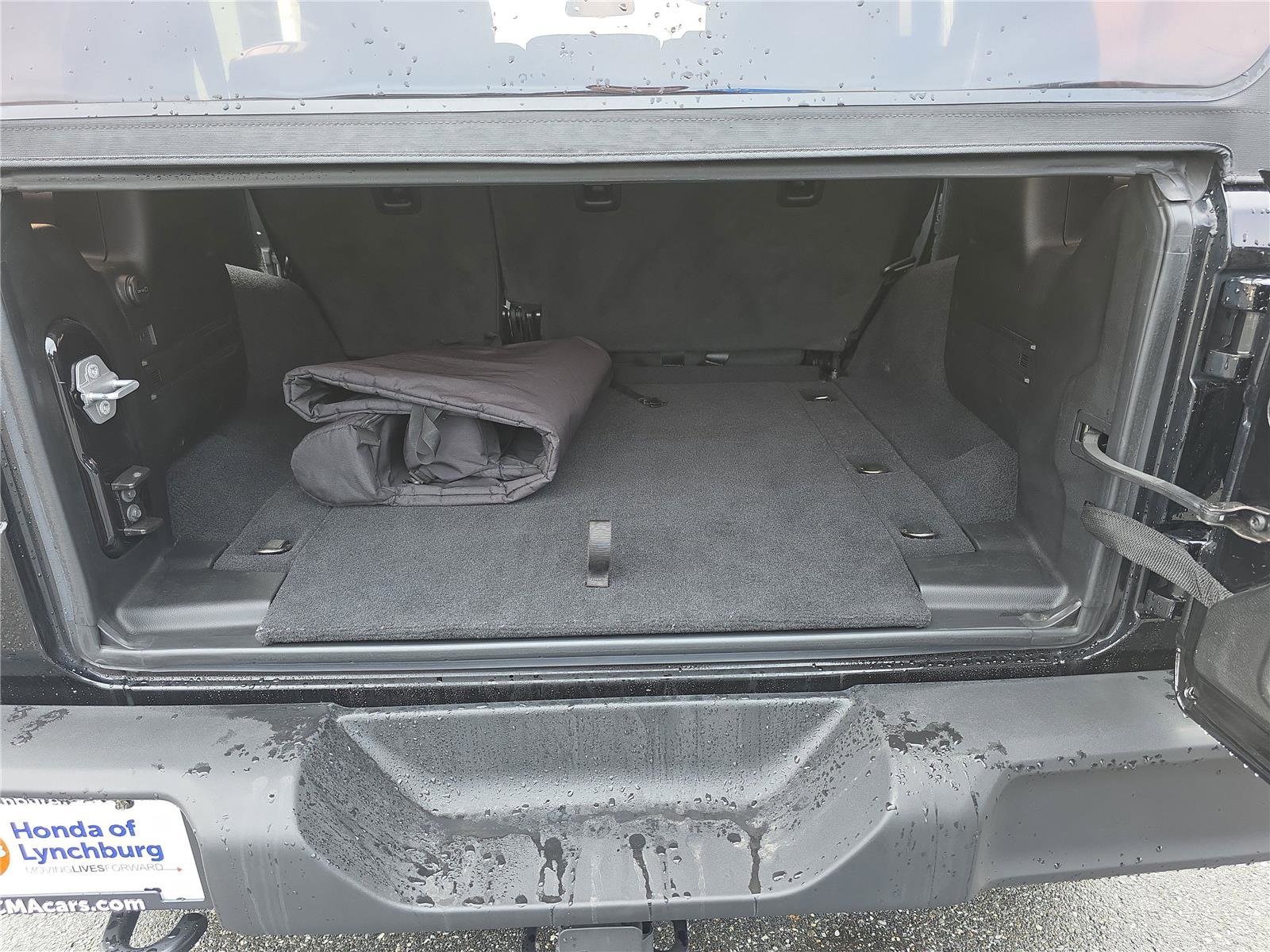 Used 2021 Jeep Wrangler Unlimited Sport image 15
