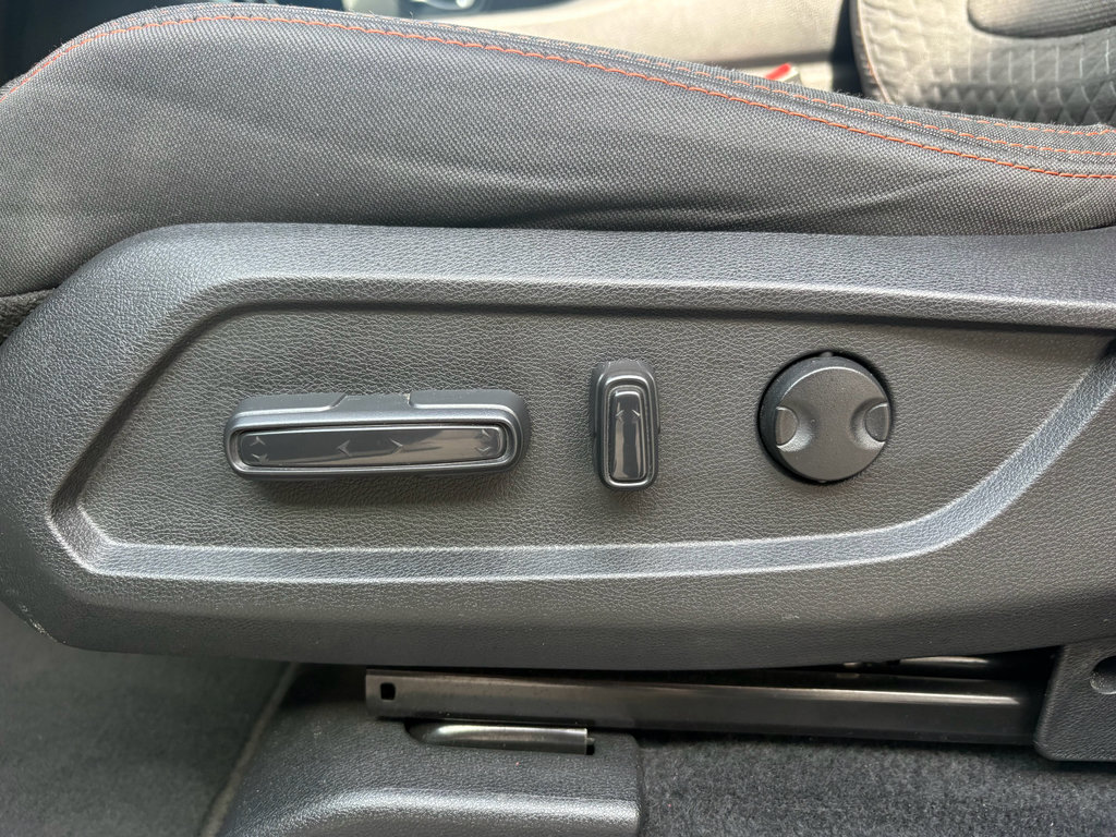 Certified 2025 Honda Pilot Sport image 23