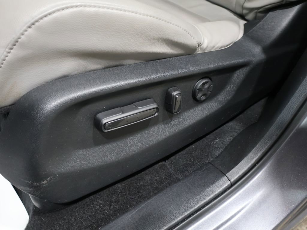 Used 2019 Honda CR-V EX-L image 12