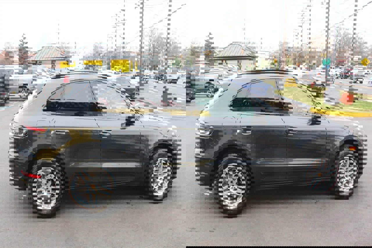 Used 2019 Porsche Macan image 26
