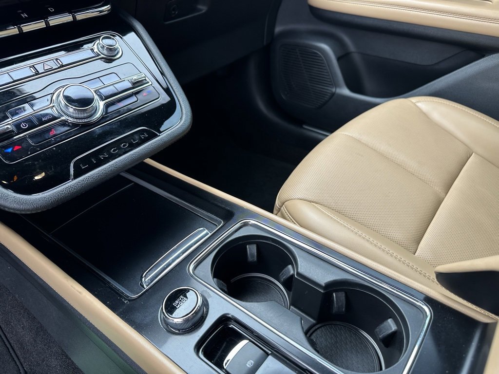 Used 2022 Lincoln Corsair Reserve image 14