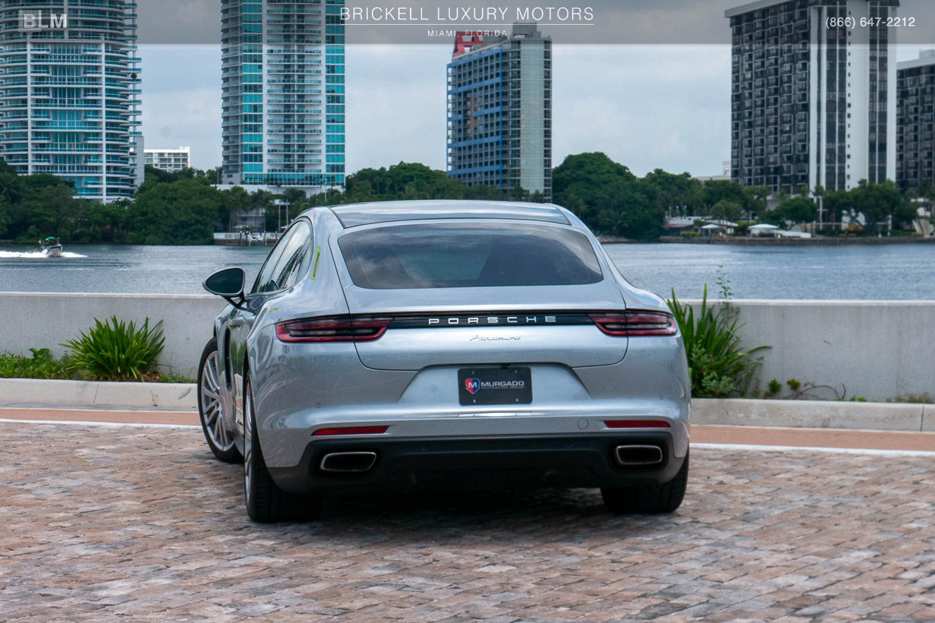 Used 2019 Porsche Panamera RWD image 3