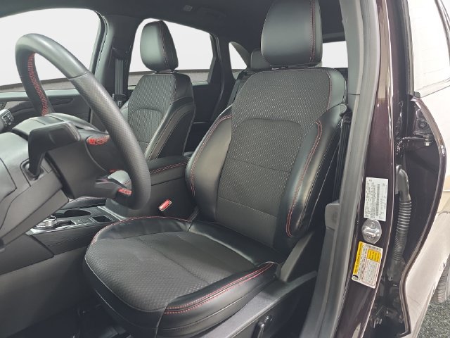 Used 2023 Ford Escape ST-Line w/ Tech Pack #1 FWD image 14