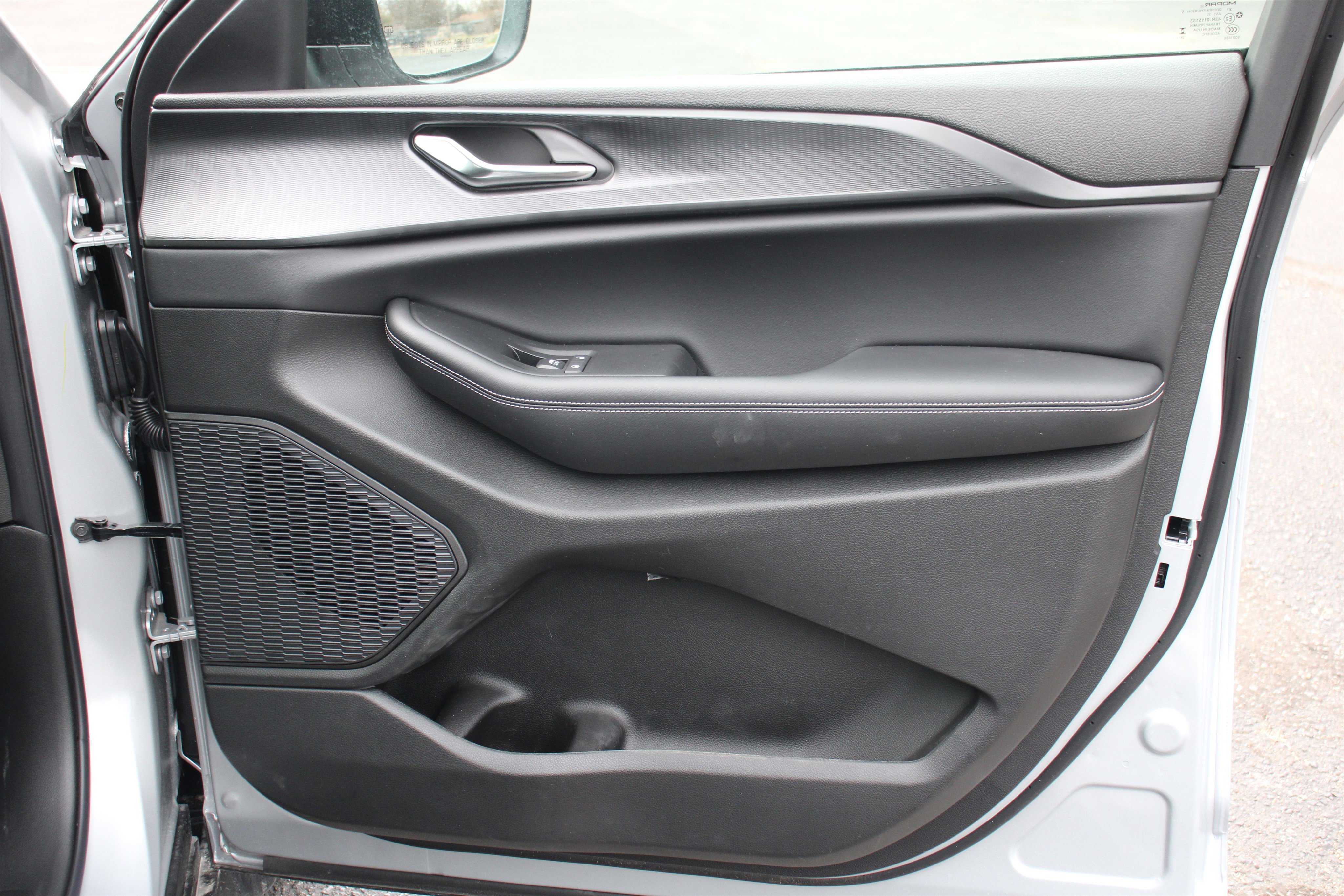 New 2025 Jeep Grand Cherokee Laredo X w/ Luxury Tech Group I image 27