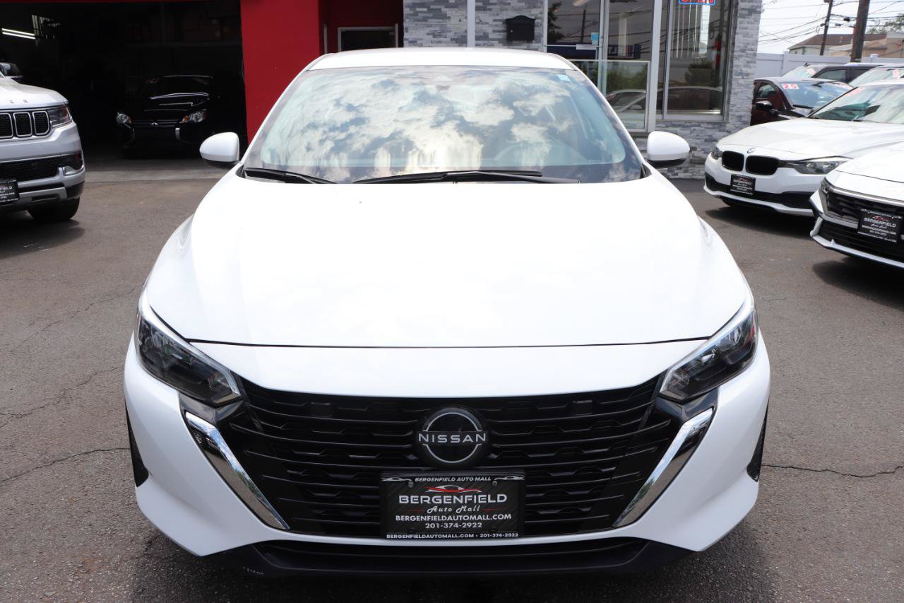Used 2024 Nissan Sentra SV FWD image 8