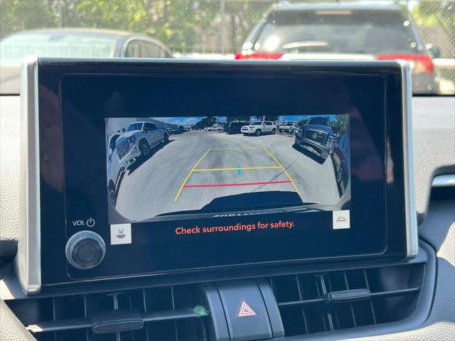 Certified 2025 Toyota RAV4 XLE FWD image 30