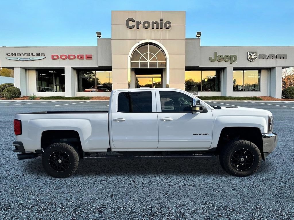 Used 2016 Chevrolet Silverado 2500 LT AWD/4WD image 2