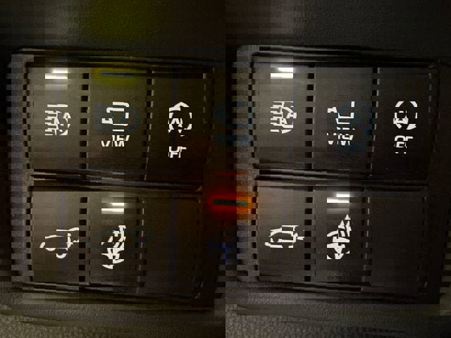 Used 2024 Toyota Highlander Platinum image 24