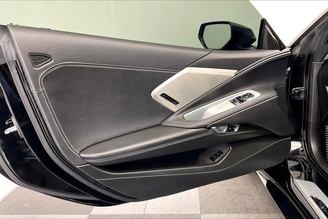 Used 2020 Chevrolet Corvette Stingray w/ 2LT Preferred Equipment Group image 23