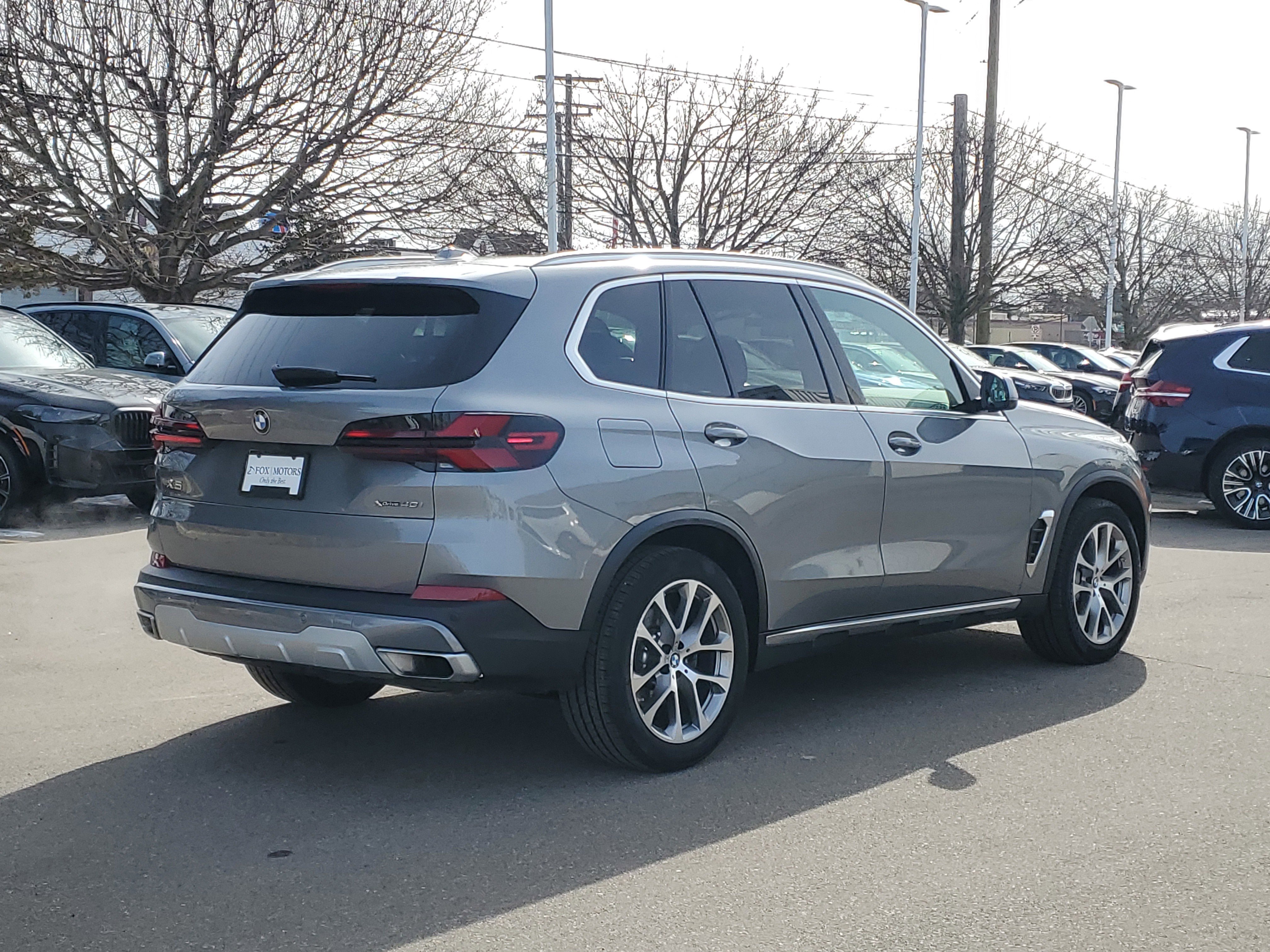 Certified 2024 BMW X5 xDrive40i w/ Premium Package image 3