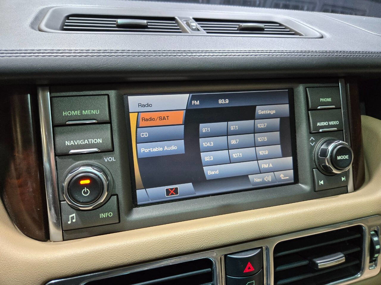 Used 2012 Land Rover Range Rover HSE LUX image 89