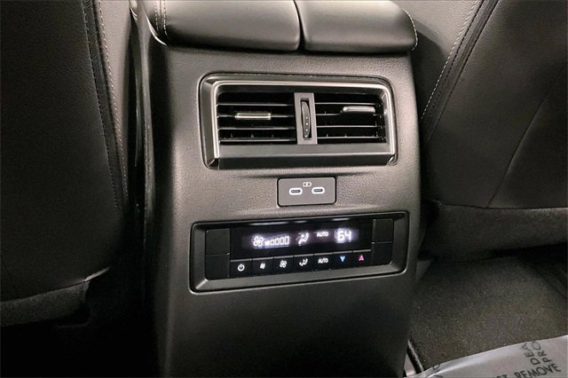 Used 2025 MAZDA CX-70 3.3 Turbo w/ Preferred Package image 29