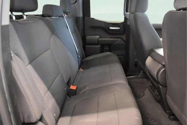 Used 2020 Chevrolet Silverado 1500 Custom w/ Custom Value Package AWD/4WD image 17