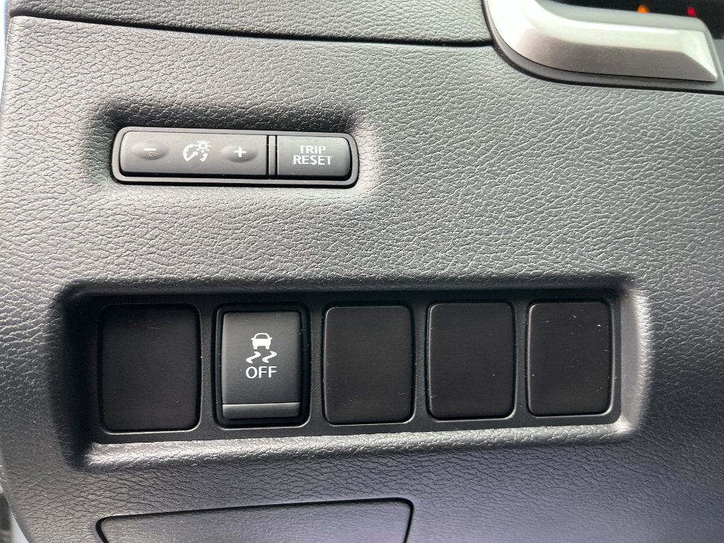 Used 2017 Nissan Murano SV image 29