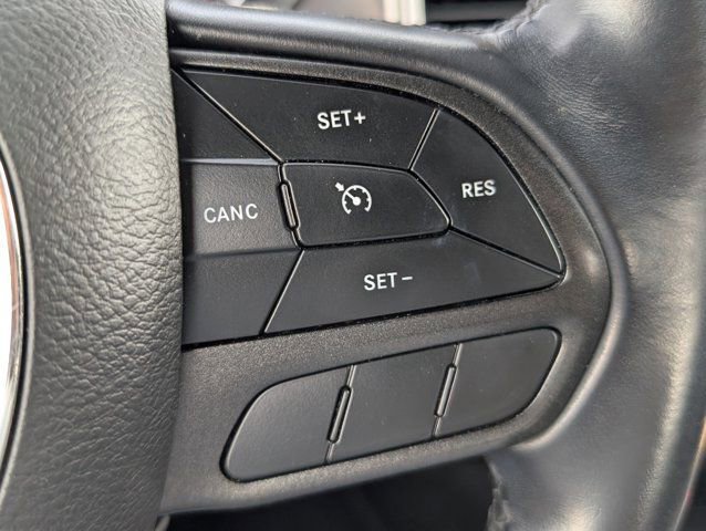 Used 2022 Dodge Charger SXT image 21