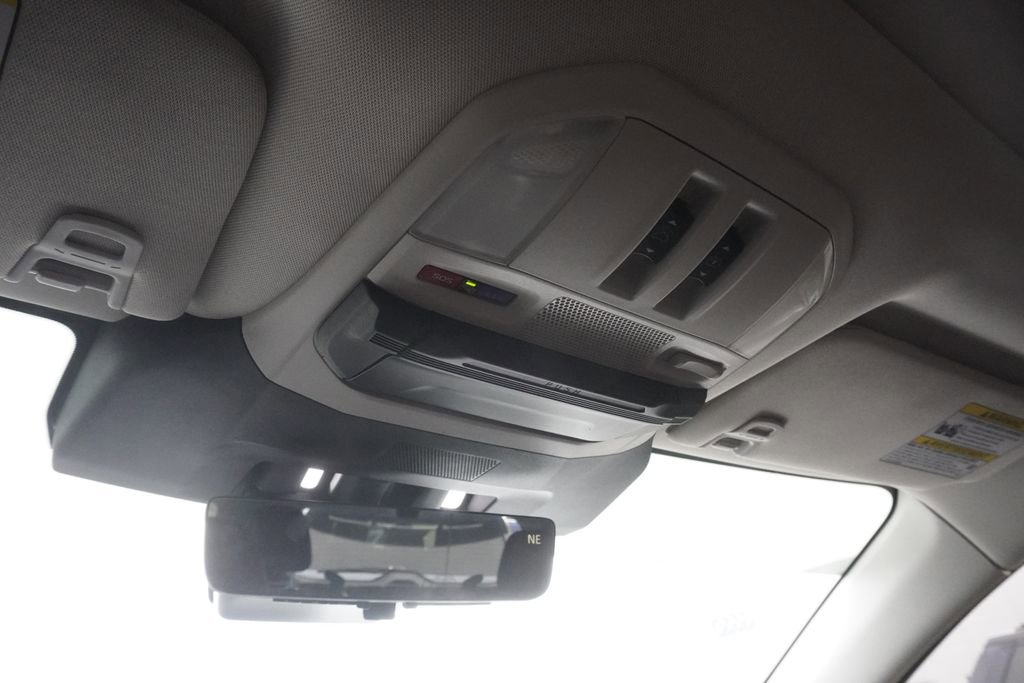 Used 2024 Subaru Ascent Touring image 16