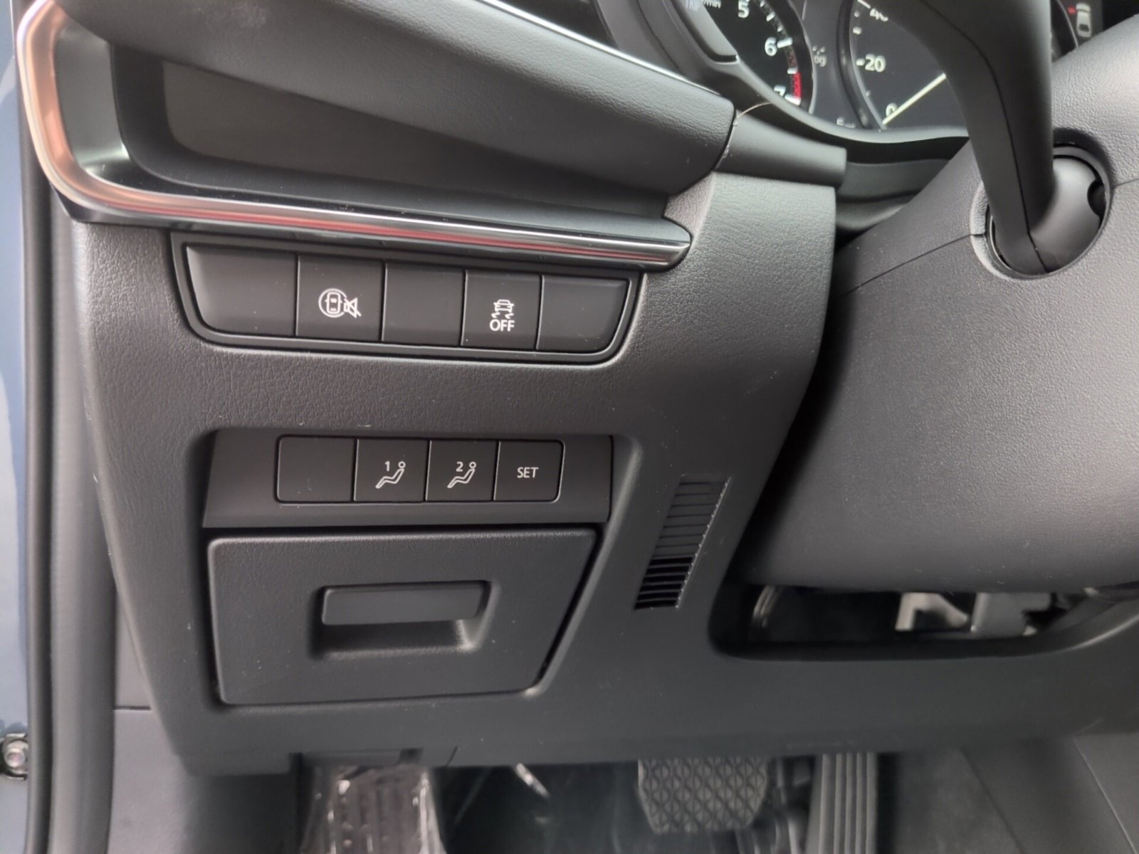 New 2026 MAZDA MAZDA3 Carbon image 19