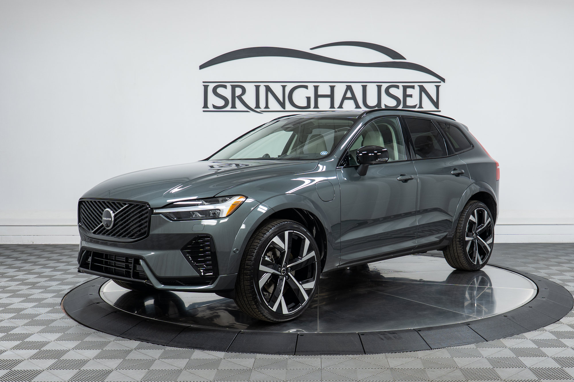 New 2026 Volvo XC60 T8 Ultra AWD/4WD image 1