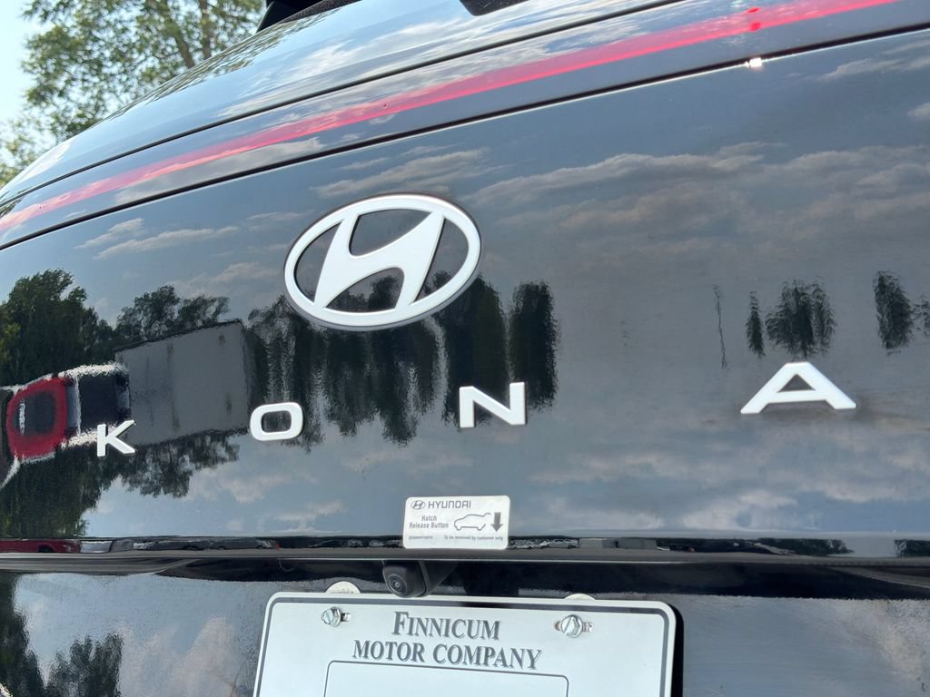 Used 2025 Hyundai Kona SEL FWD image 16