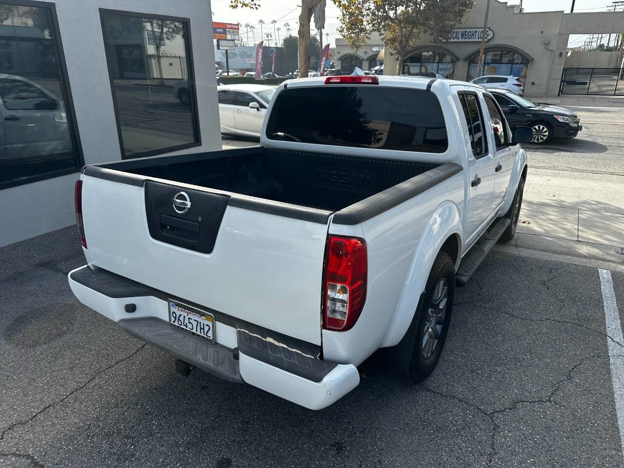 Used 2012 Nissan Frontier SV w/ Sport Appearance Pkg image 14