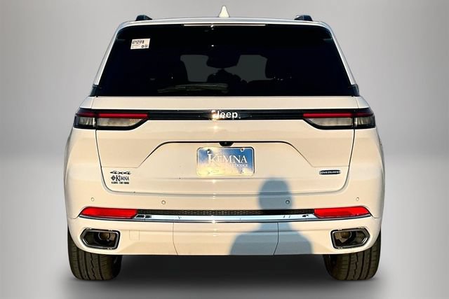 Used 2023 Jeep Grand Cherokee Overland AWD/4WD image 5