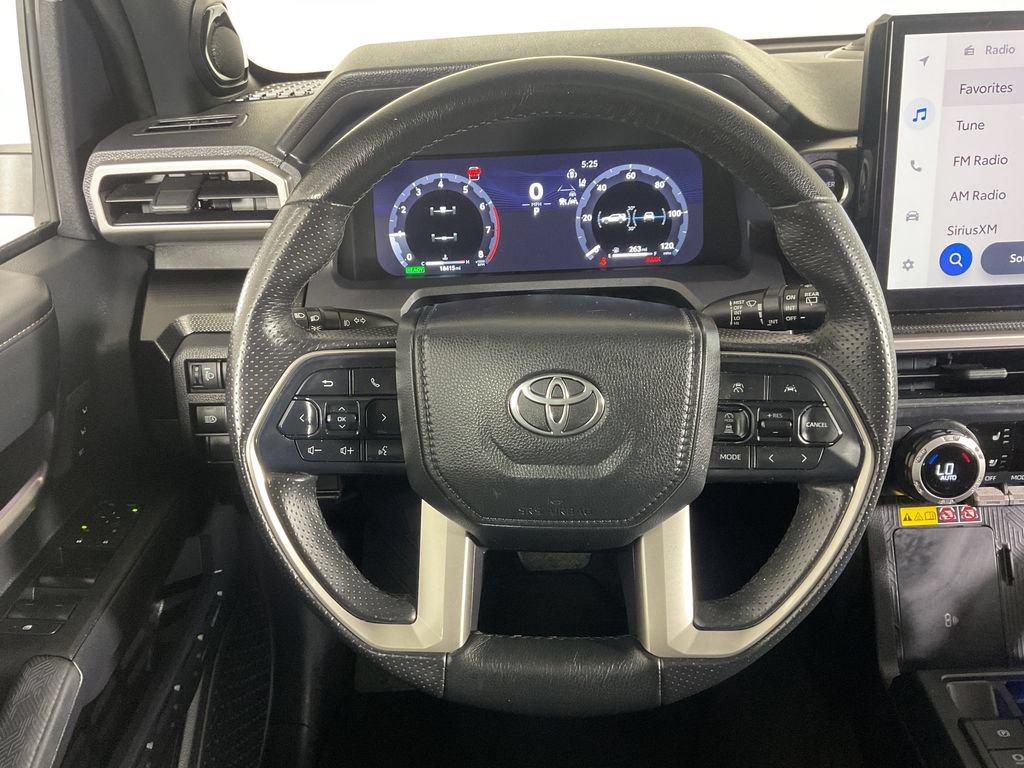 Used 2025 Toyota 4Runner Limited AWD/4WD image 12