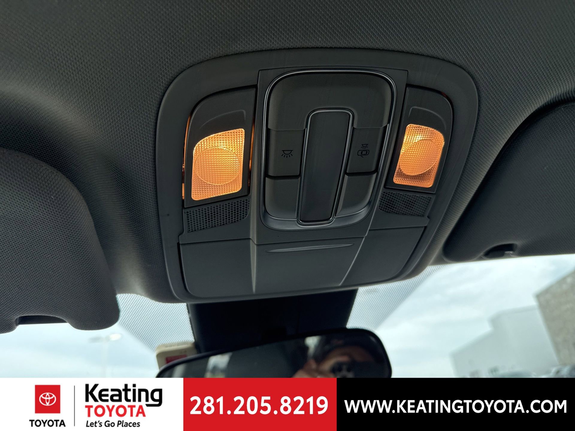 Used 2019 Hyundai Santa Fe SE image 18