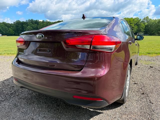 Used 2018 Kia Forte LX FWD image 4