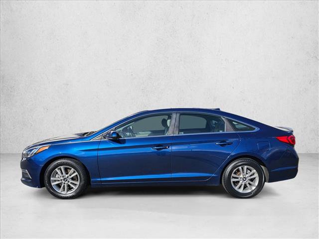 Used 2015 Hyundai Sonata SE FWD image 2