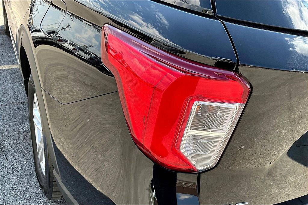 Certified 2023 Ford Explorer XLT w/ Class IV Trailer Tow Package AWD/4WD image 29