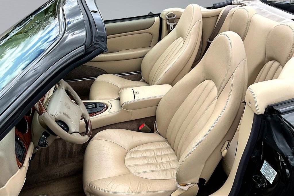 Used 1998 Jaguar XK8 Convertible RWD image 18