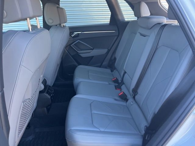 Used 2025 Audi Q3 2.0T Premium w/ Convenience Package image 29