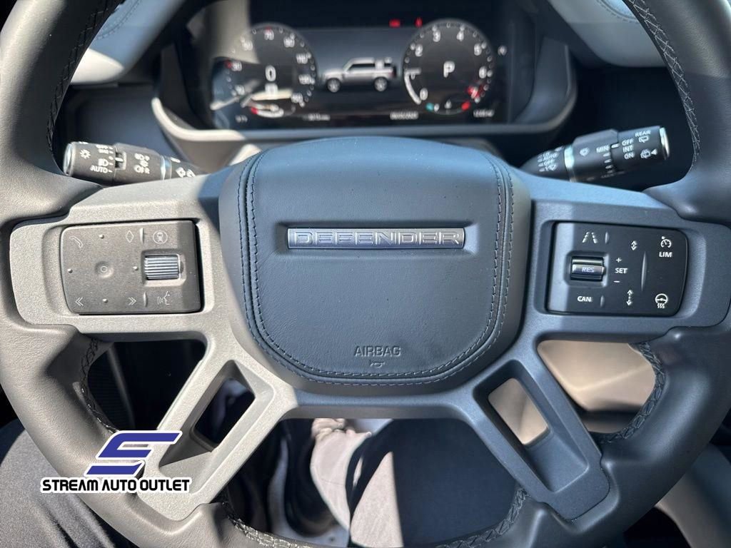 Used 2024 Land Rover Defender 110 X-Dynamic SE image 24