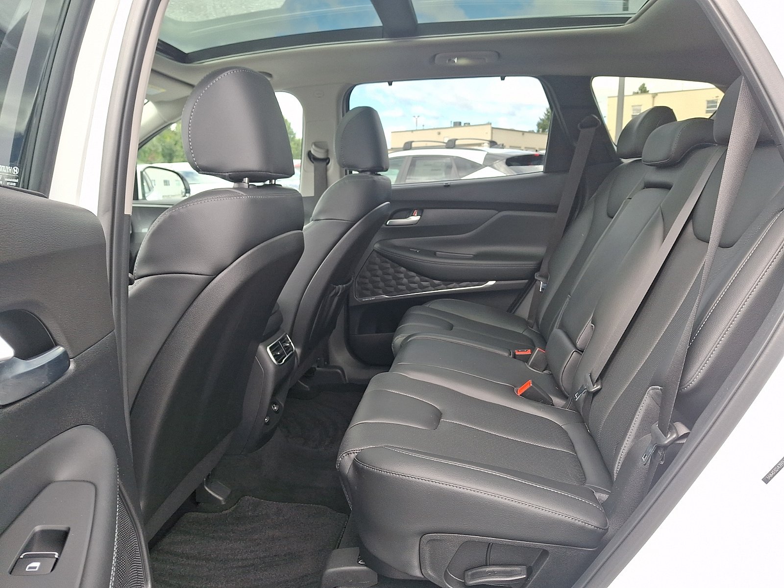 Certified 2023 Hyundai Santa Fe SEL w/ Premium Package AWD/4WD image 11