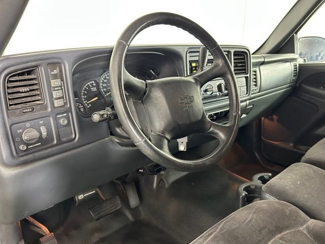 Used 2002 Chevrolet Silverado 2500 LS w/ Snow Plow Prep Pkg AWD/4WD image 31