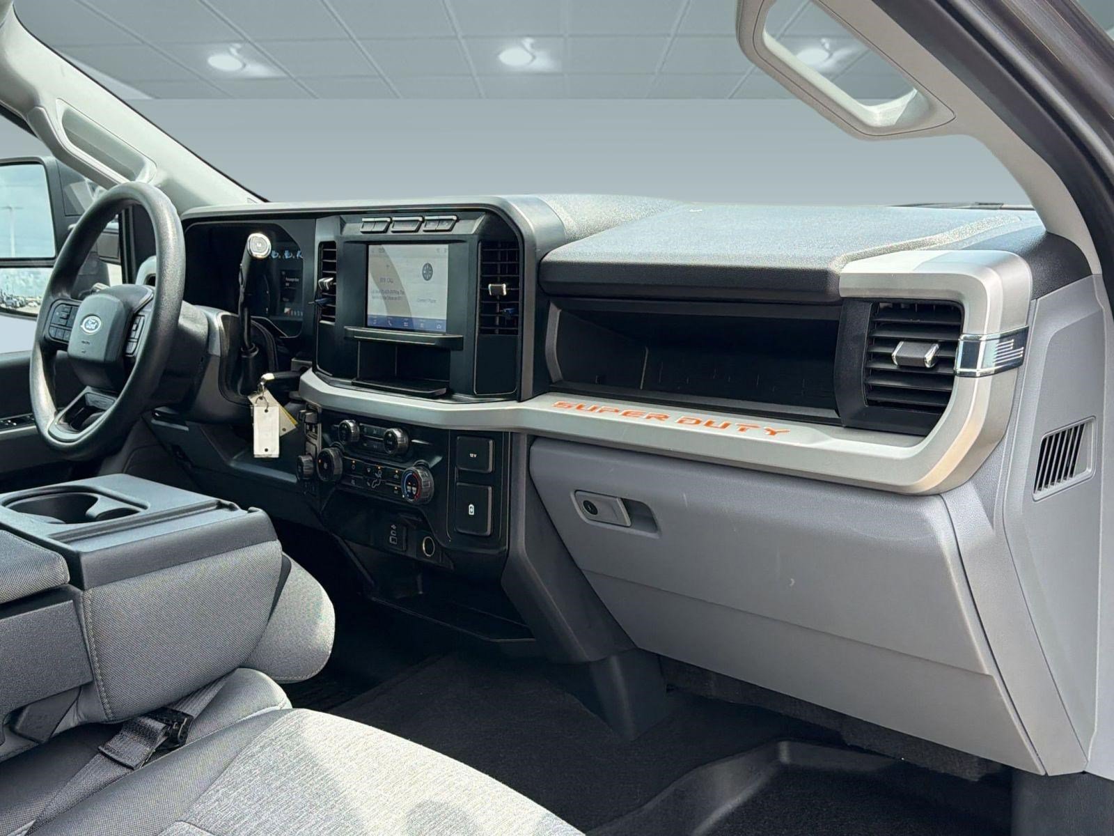 Used 2024 Ford F250 XL w/ STX Appearance Package AWD/4WD image 28