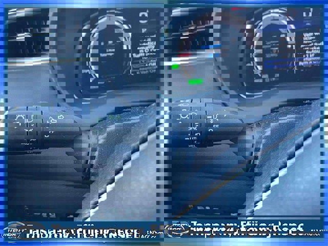 Used 2023 Toyota Venza Limited image 24