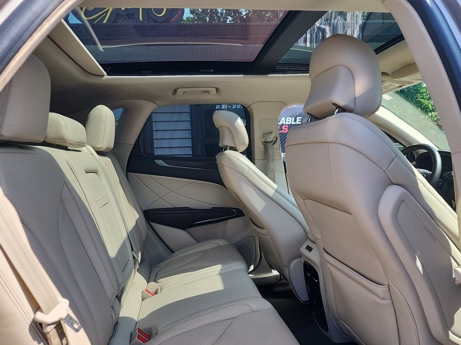 Used 2019 Lincoln MKC Reserve w/ MKC Climate Package AWD/4WD image 38