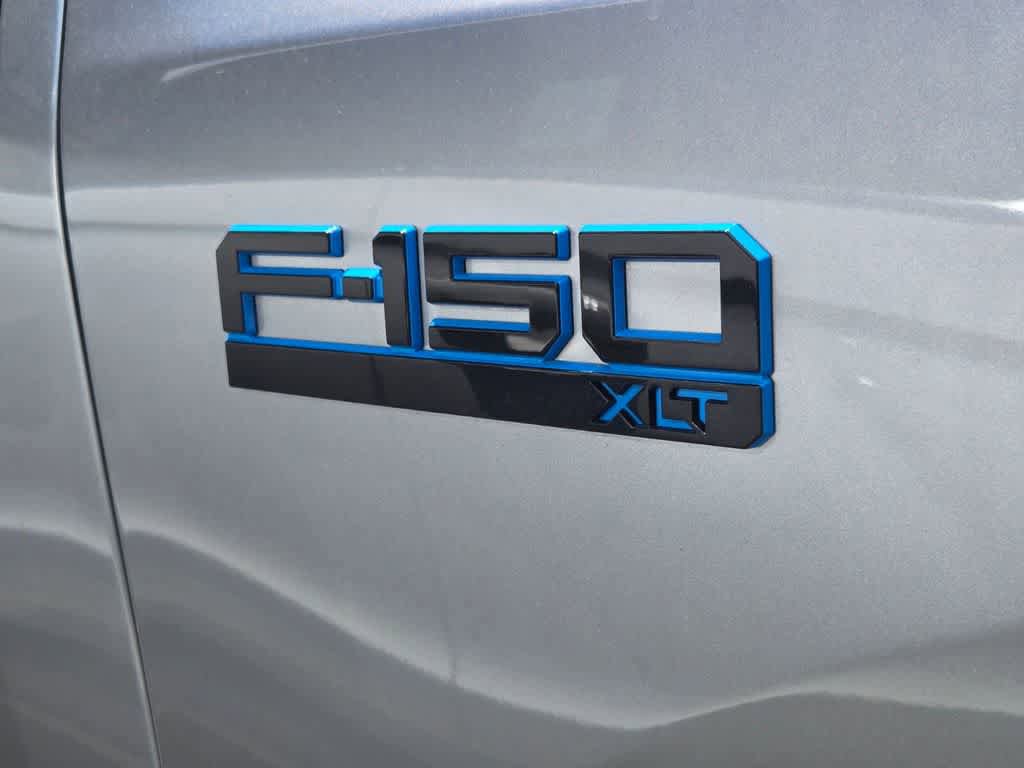 Used 2025 Ford F150 Lightning XLT AWD/4WD image 5