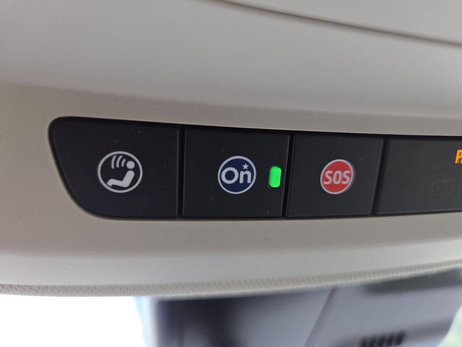 Used 2021 Buick Envision Essence FWD image 33