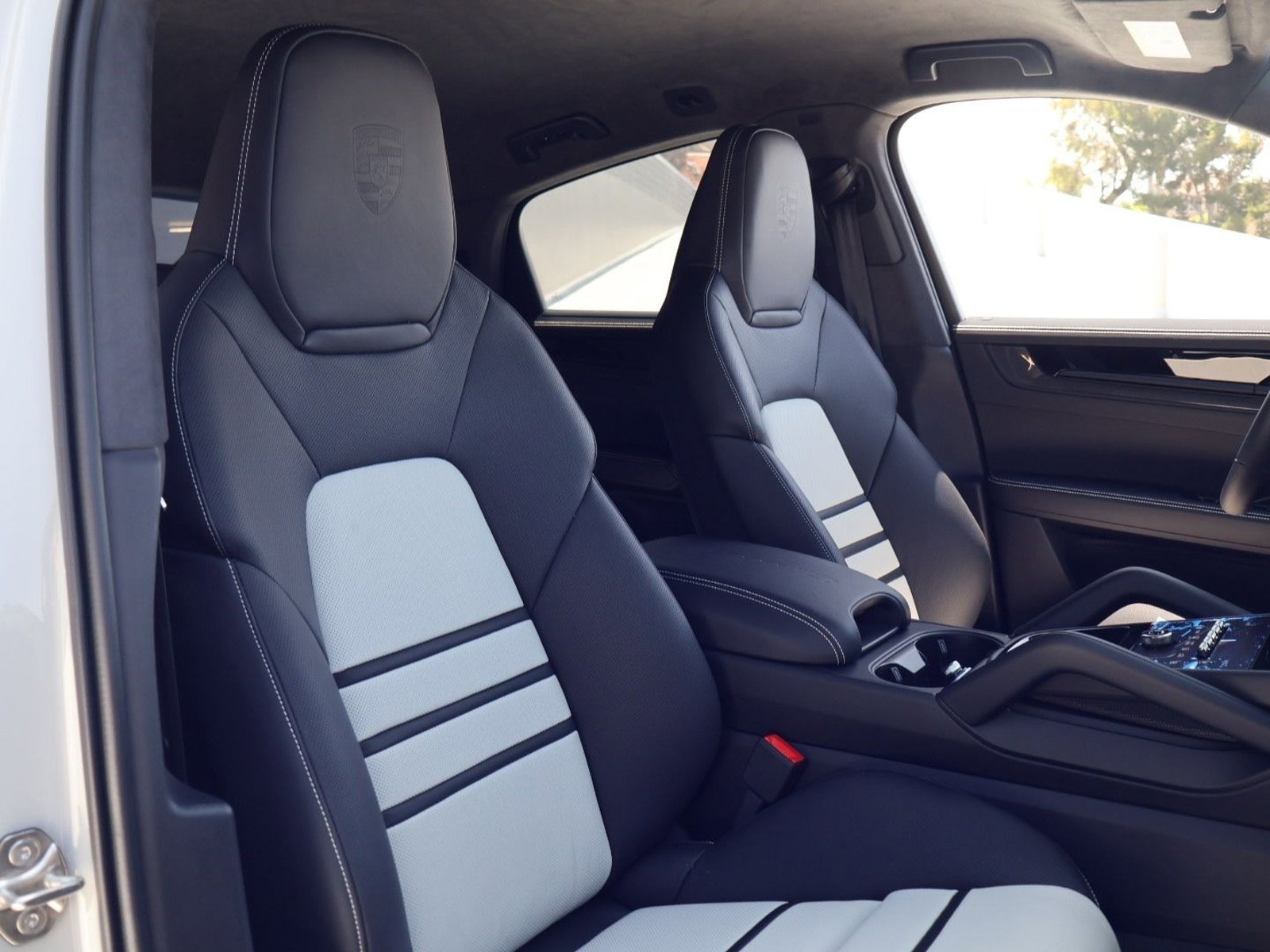 New 2026 Porsche Cayenne Turbo GT AWD/4WD image 24