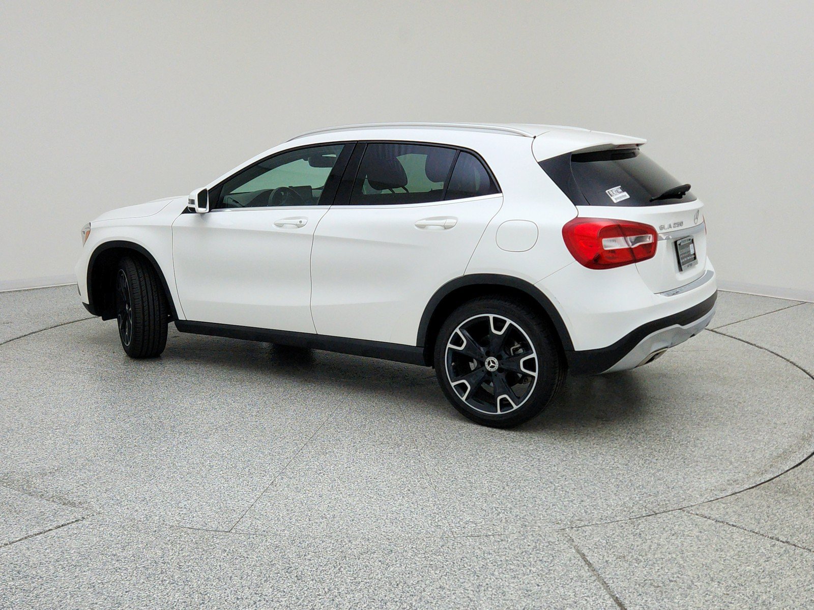 Used 2020 Mercedes-Benz GLA 250 image 10
